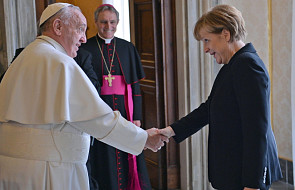 Kanclerz przekazała papieżowi ofiarę na dzieci