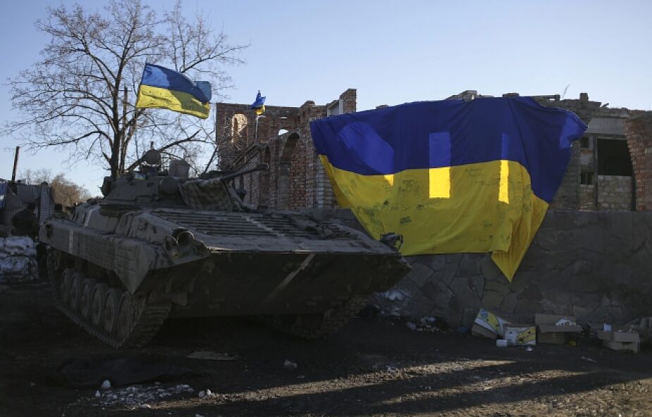 Ukraina wycofuje ciężkie uzbrojenie z Donbasu