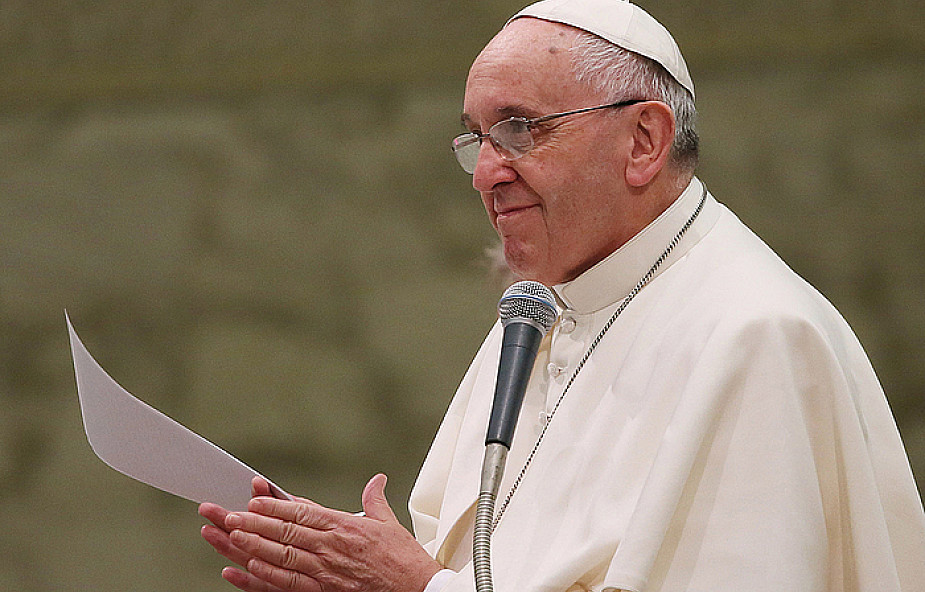 Papież wzywa biskupów i zakony do walki z wykorzystywaniem nieletnich