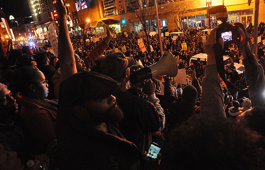 Manifestacja w Ferguson po dymisji szefa policji
