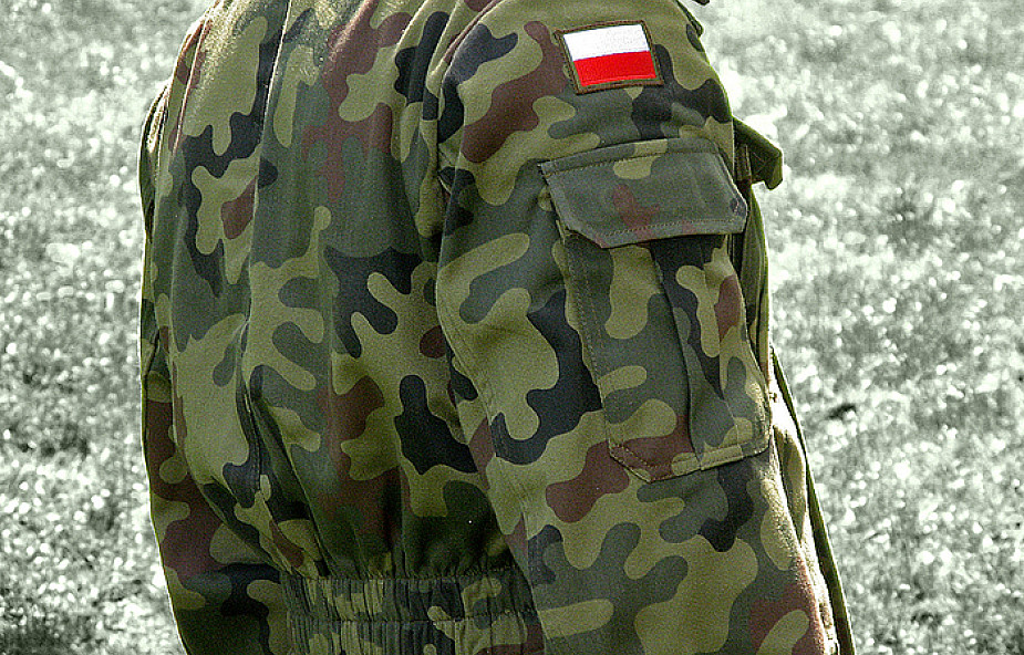 "Rzeczpospolita": Obywatelskie zaplecze armii
