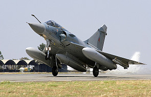 Myśliwiec Mirage leciał na pomoc Airbusowi