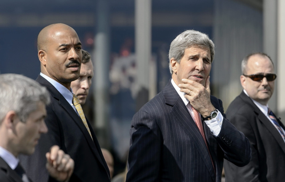 John Kerry kontynuuje rozmowy z Iranem