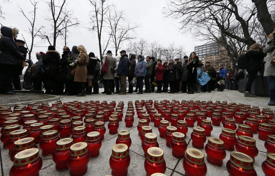 Rosja: tysiące ludzi żegnają Borysa Niemcowa