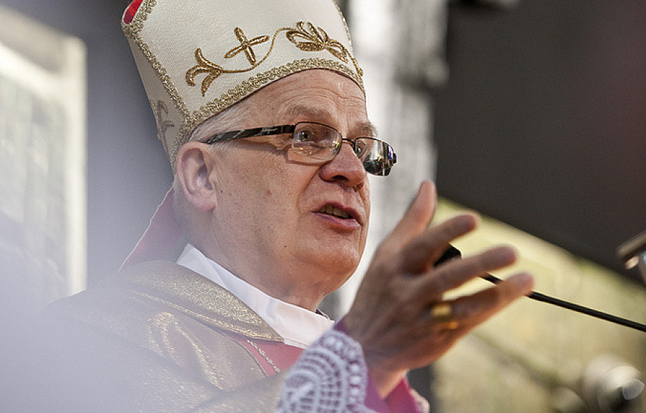 Biskupi apelują o modlitwę za abp. Michalika
