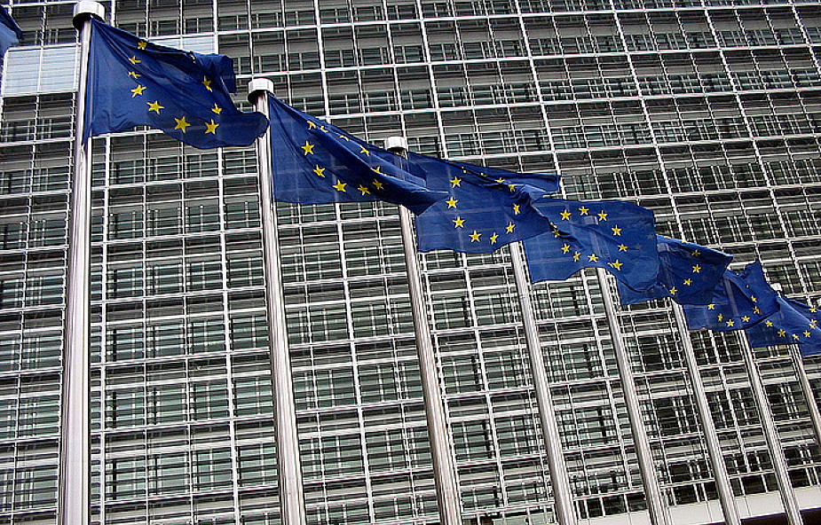 "DzGP": Obywatelom UE trudno przebić się do Brukseli
