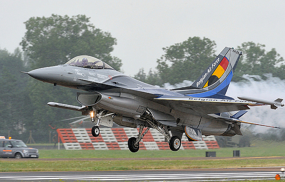 F-16 zostaną w Polsce do końca sierpnia