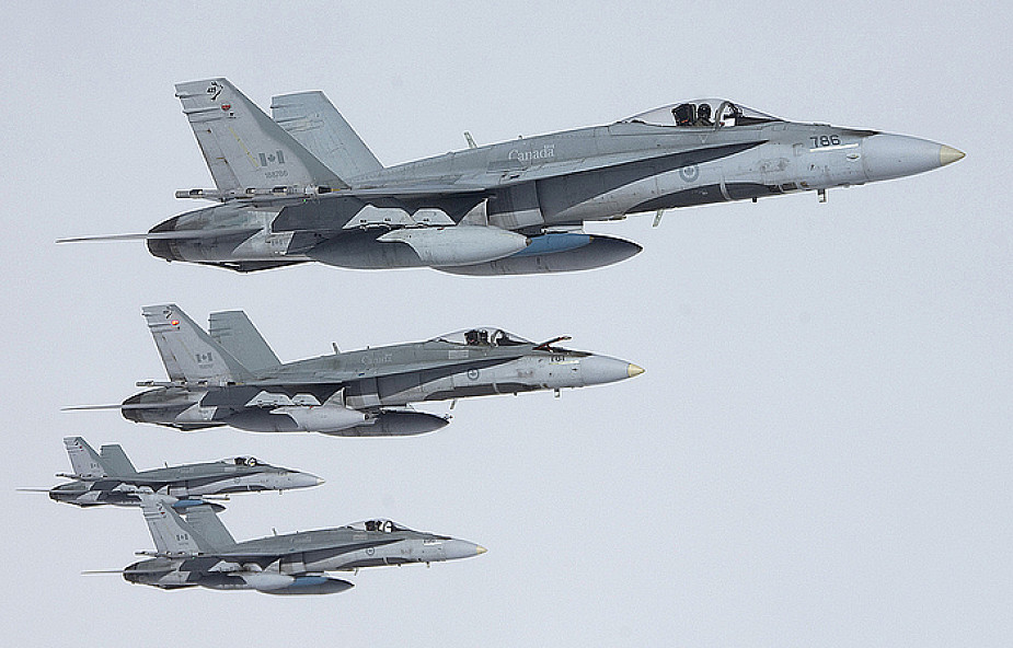 Pierwsze kanadyjskie naloty na pozycje IS