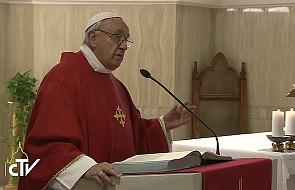 Papież u św. Marty: krzyż jest znakiem zbawienia