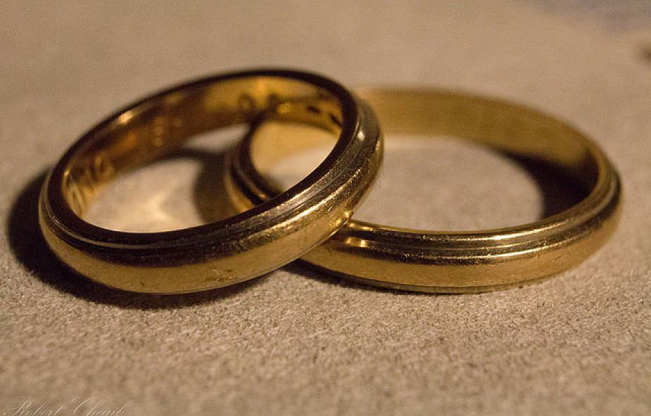 Bp Tomasik o sakramentalności małżeństwa