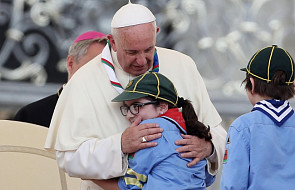 Papież spotkał się z 90 tys. włoskich skautów