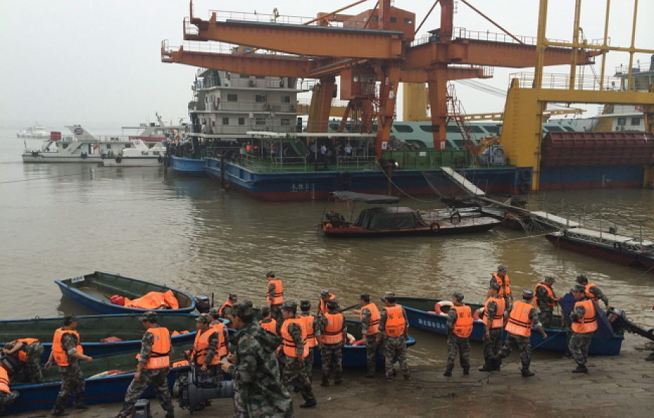 Chiny: Setki zaginionych na rzece Jangcy