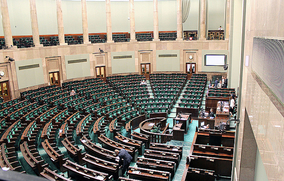 Sejm: nowy marszałek i głosowanie nad in vitro