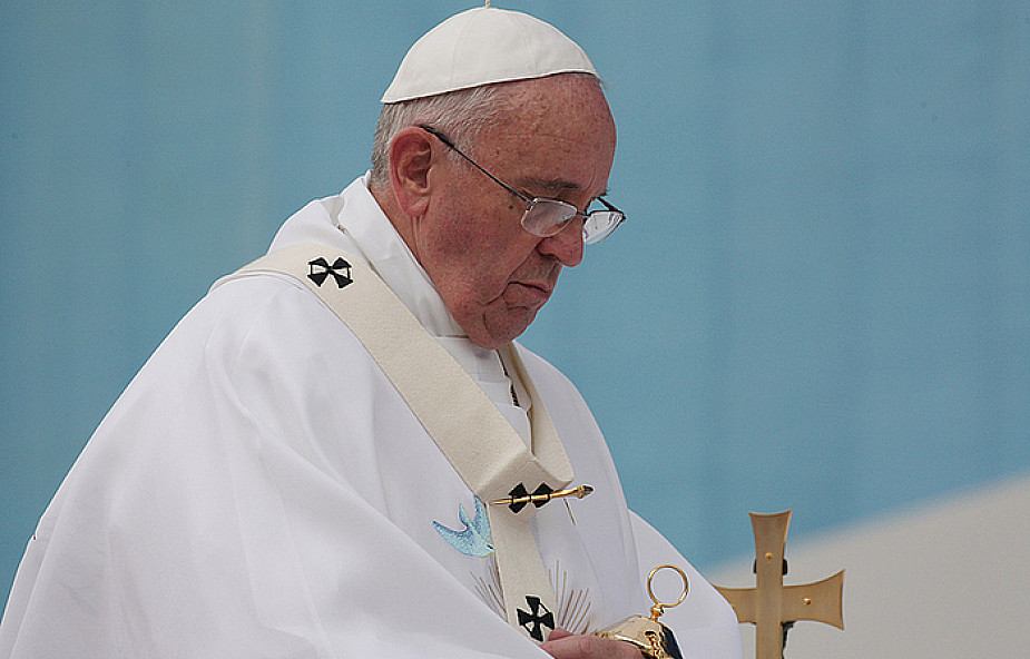 Papież pobłogosławił ołtarz "Dar Miłości i Pokoju"