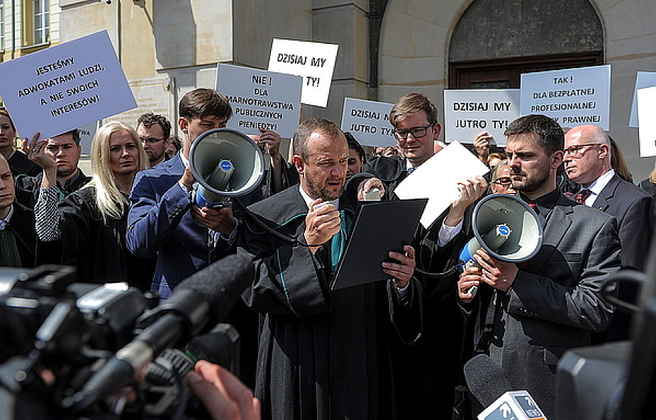 Protest warszawskich adwokatów