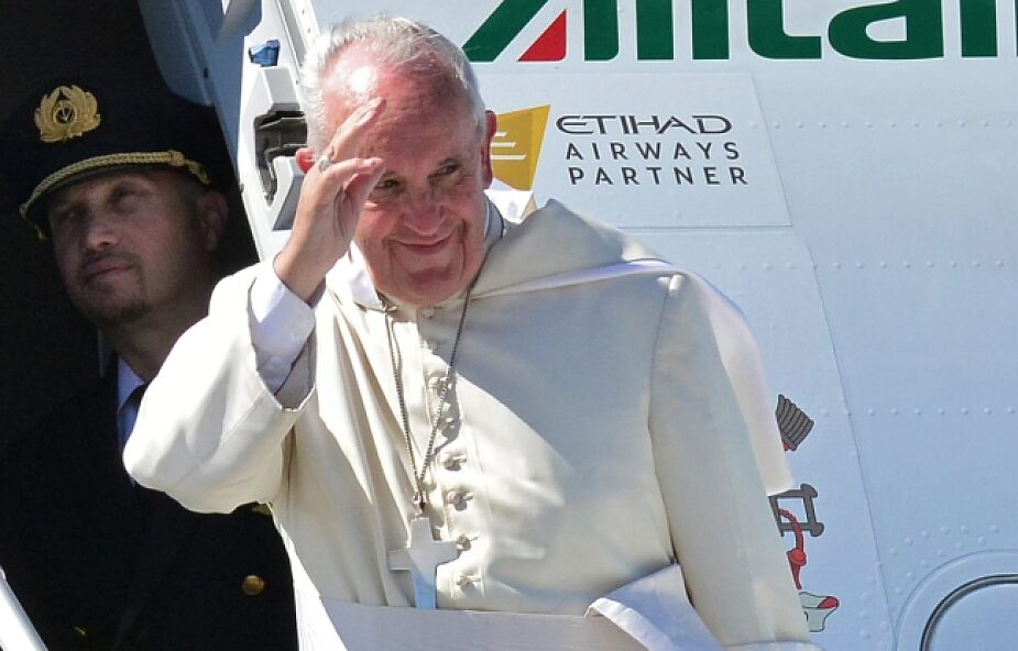 Papież odleciał z Boliwii do Paragwaju