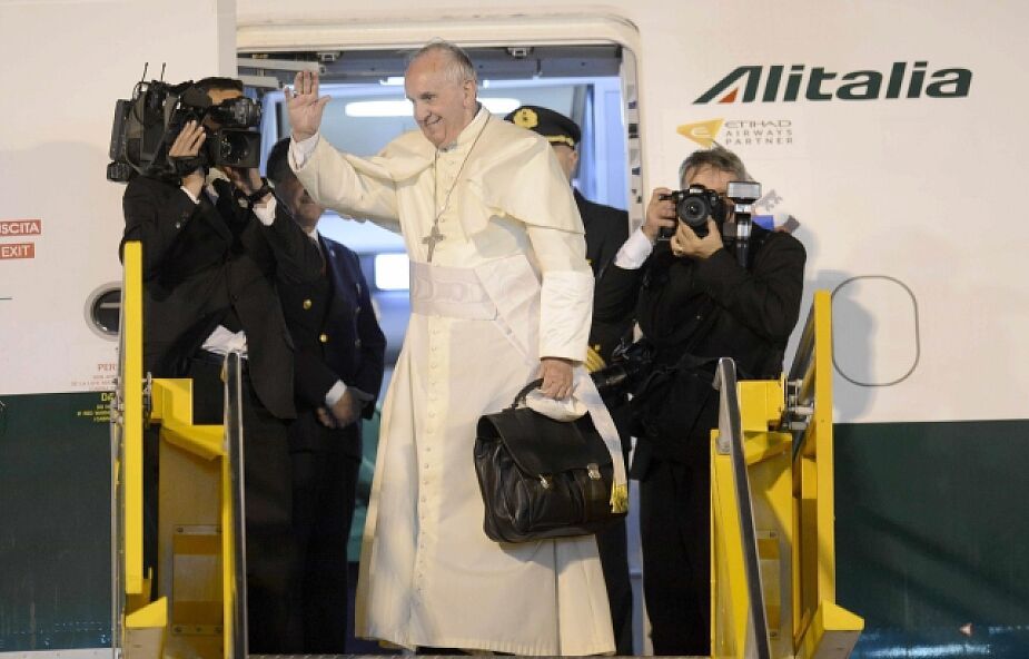 Papież opuścił Paragwaj i wyruszył do Rzymu