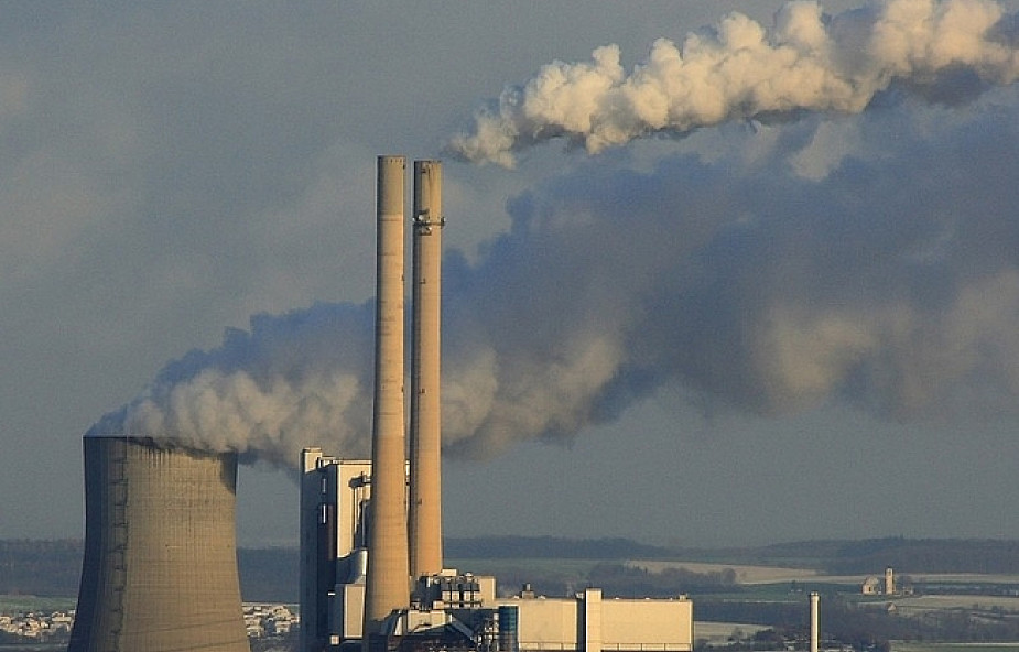 UE: przemysł i ekolodzy krytykują plan ws. CO2