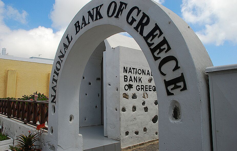 Greckie banki otwarte, ograniczenia utrzymane