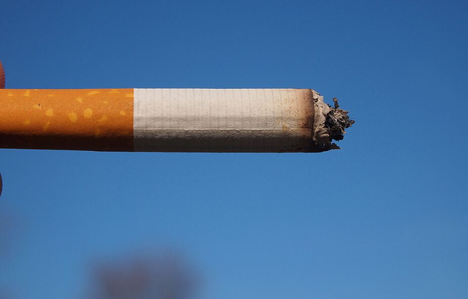 "GW": WHO zaleca podniesienie akcyzy na polskie papierosy