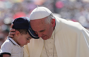 Papież: rodzina nie może być zakładnikiem pracy