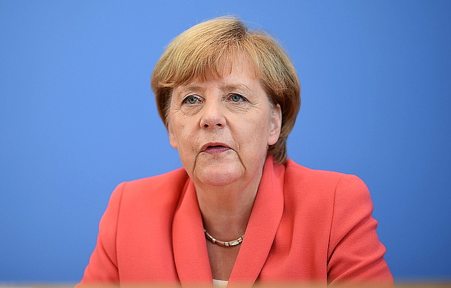 Merkel: będę rozmawiała z Polską o podziale uchodźców
