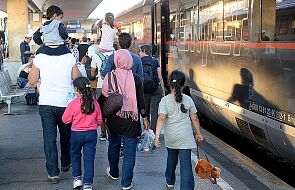 Setki imigrantów przybyły na dworzec w Wiedniu