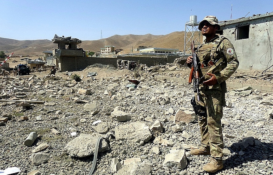 Afganistan: zginęło 17 żołnierzy