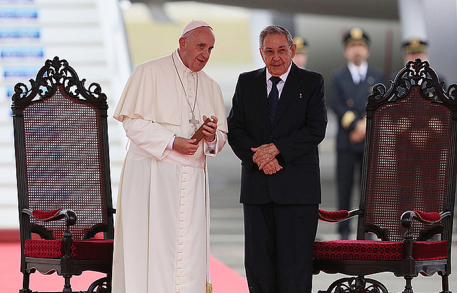 Papież Franciszek wylądował w Hawanie