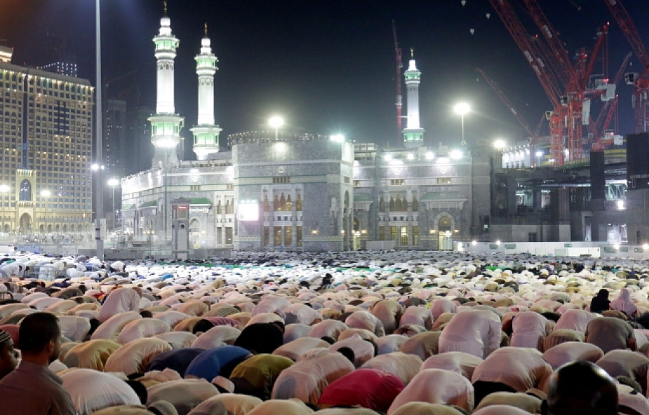 Muzułmanie rozpoczęli pielgrzymkę do Mekki