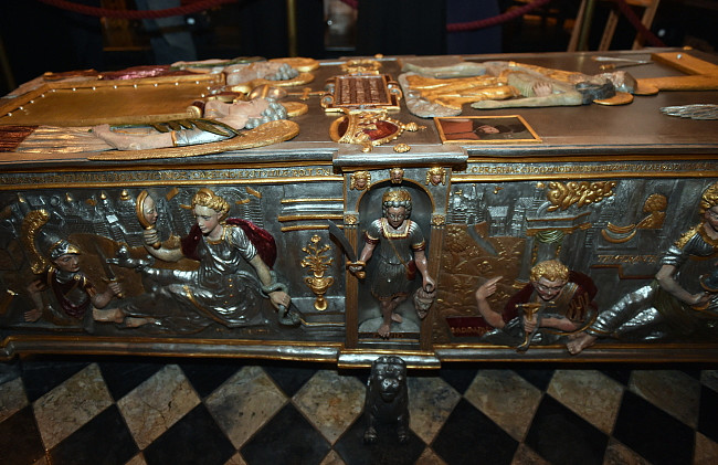 Wawel: odnowiono sarkofag króla Stefana Batorego [ZDJĘCIA] - zdjęcie w treści artykułu nr 3