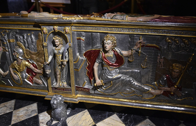 Wawel: odnowiono sarkofag króla Stefana Batorego [ZDJĘCIA] - zdjęcie w treści artykułu nr 2