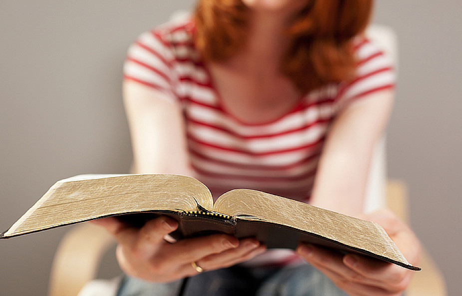 Jak czytać Pismo święte we właściwy sposób? [WIDEO]