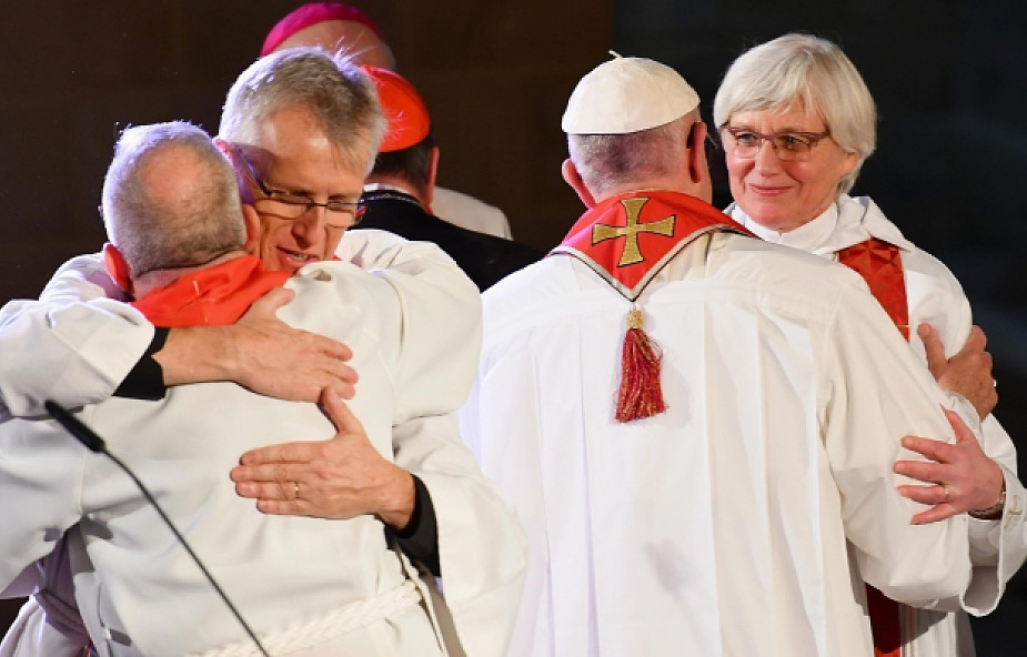 Papież podpisał wspólną deklarację katolików i luteran