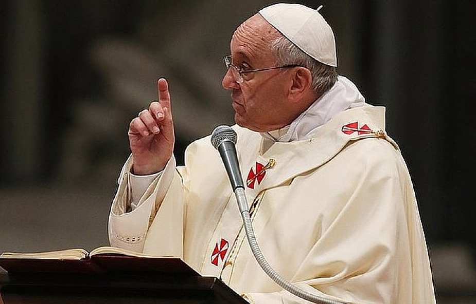Franciszek o kazaniach: nie mówić z kartki