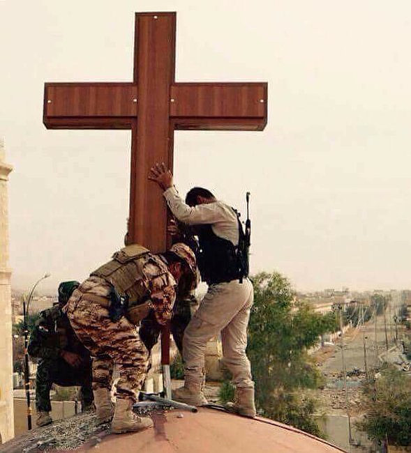 Irak: katolicy wracają do zniszczonego kościoła - zdjęcie w treści artykułu nr 2