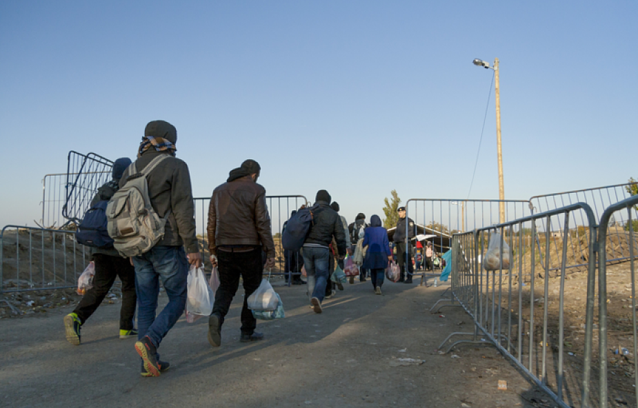 Niemcy przyjęły 228 uchodźców z Włoch