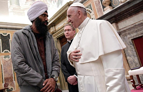 Papież: religie muszą potępiać akty terroryzmu dokonywane w ich imię