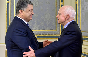 McCain zapewnił Poroszenkę o poparciu