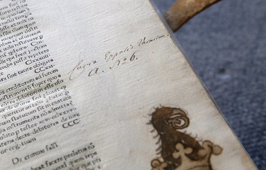 Naukowcy zbadali odręczne zapiski z księgozbioru Kopernika