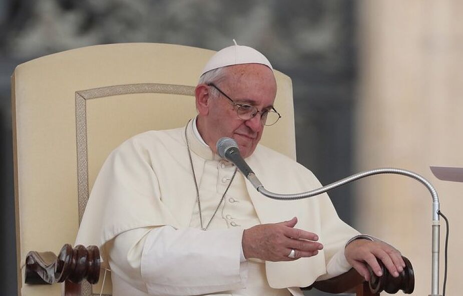 Papież modlił się w intencji ofiar trzęsienia ziemi w Indonezji