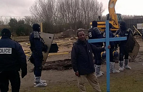 Francja: w Calais zburzono kościół dla uchodźców