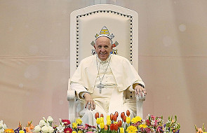 Papież otrzymał kwiaty... od św. Teresy z Lisieux [WIDEO]