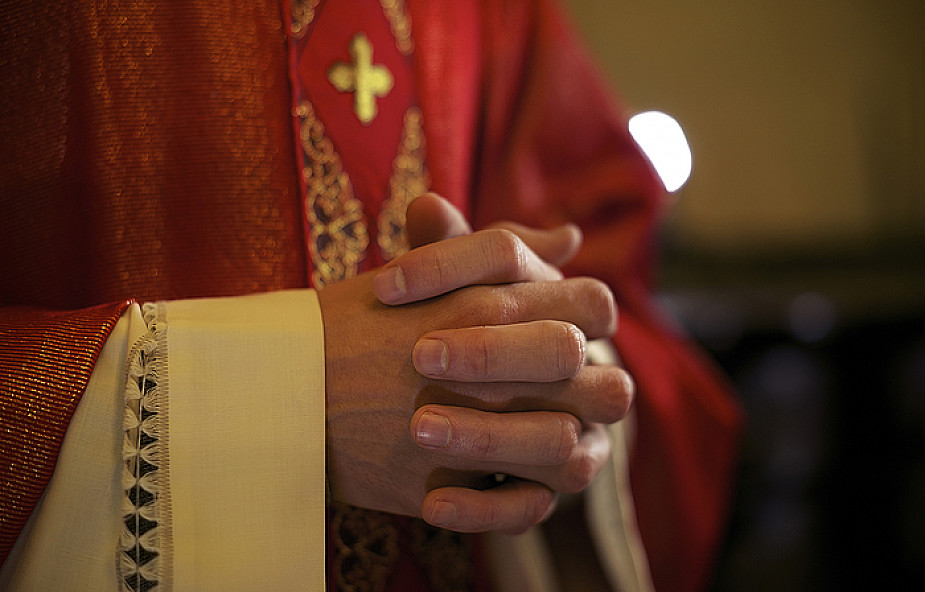 Bp Pindel: to znak, jak blisko ludzi chce być papież