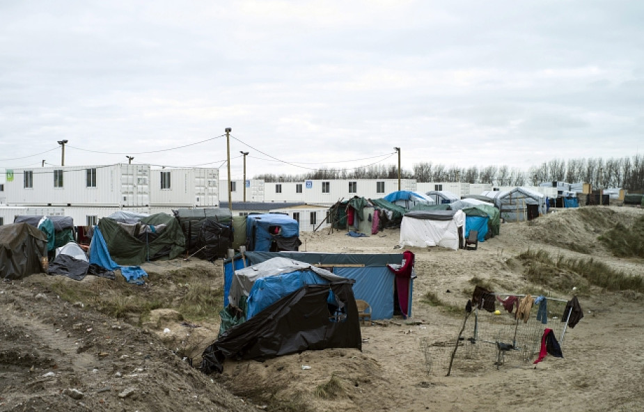 Francja: odroczono ewakuację obozu uchodźców