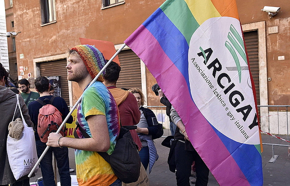Włochy: ustawa o związkach cywilnych osób tej samej płci