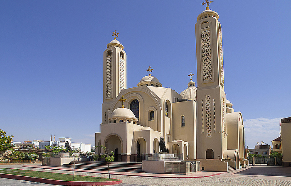 Egipt: muzułmanie głosują za budową kościoła