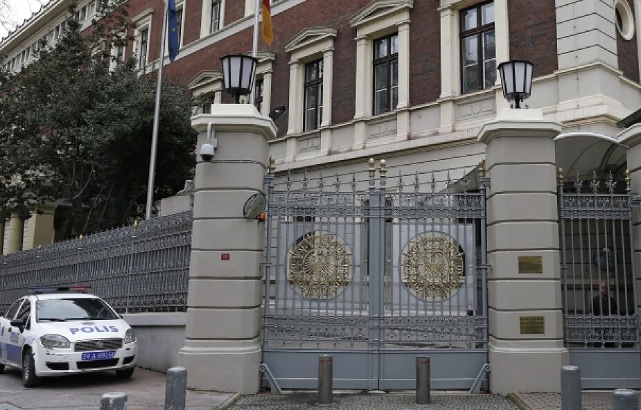 Niemcy zamknęły ambasadę w Turcji