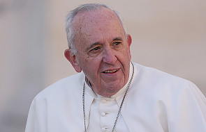 Papież Franciszek umył stopy 11 imigrantom