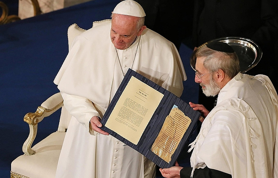 Papież Franciszek w rzymskiej synagodze - RV